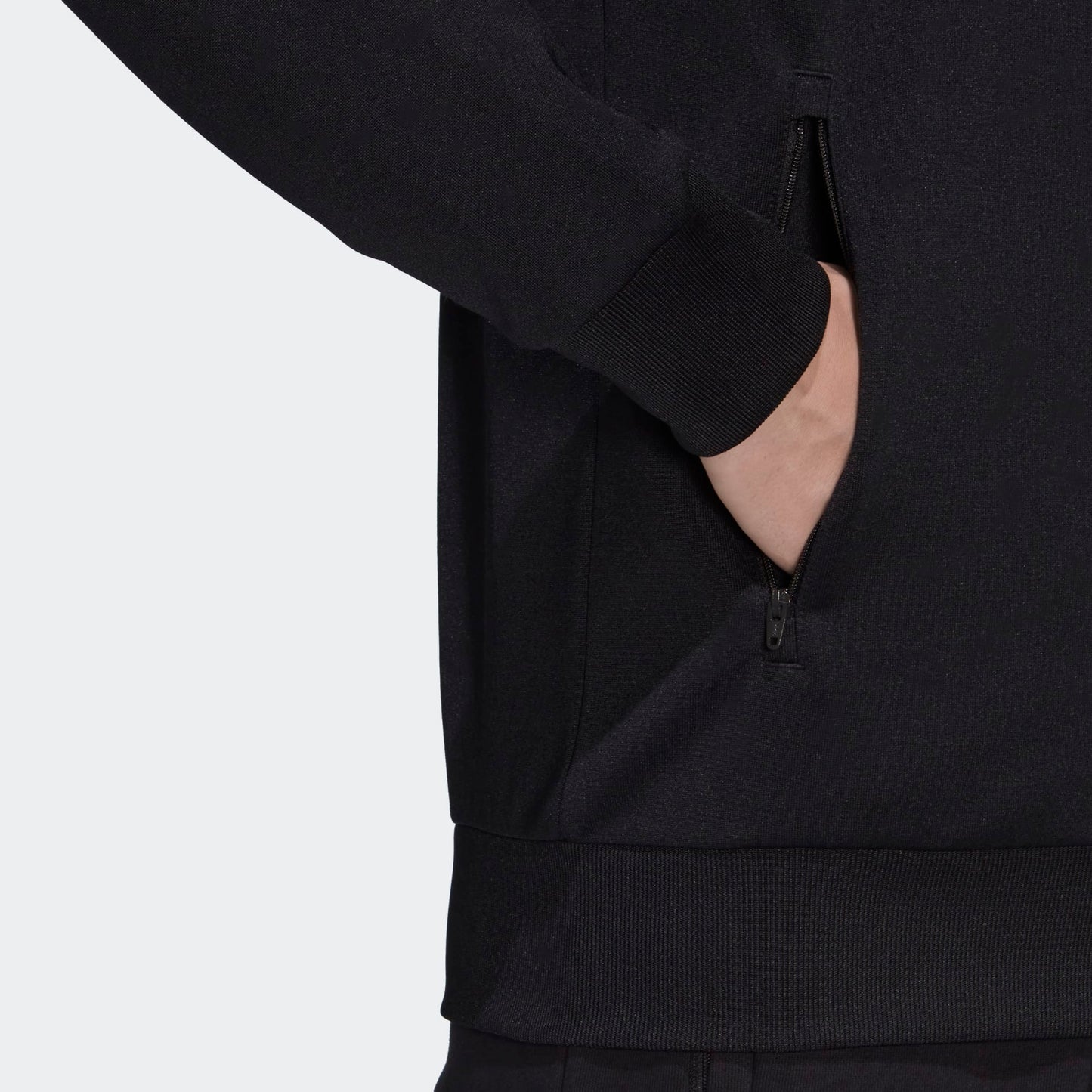 ADDS - Manchester United Essentials Trefoil Track Jacket Black