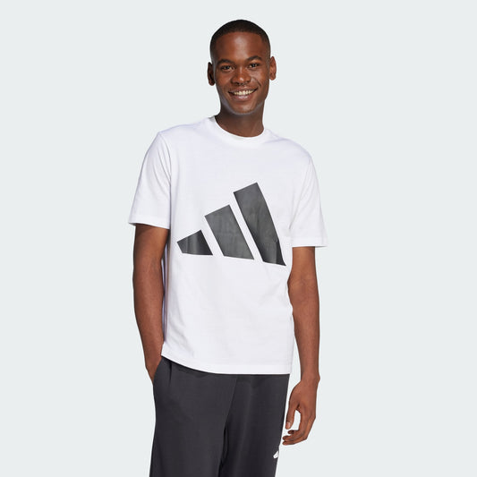 ADDS - Centre Big Essentials Logo White Graphic T-Shirt